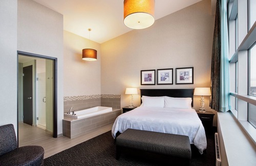 Saskatoon Downtown Hotel | Holiday Inn Hotel & Suites Saskatoon Downtown by IHG