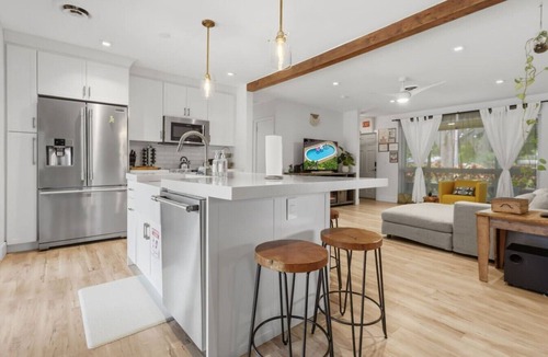 Hollywood Hills House | Hollywood Beach Oasis/Pool/Game Room/2 Master BR