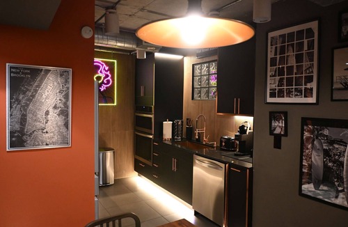 Downtown Hollywood Apartment | Hollywood Beach Speakeasy Condo with Pool