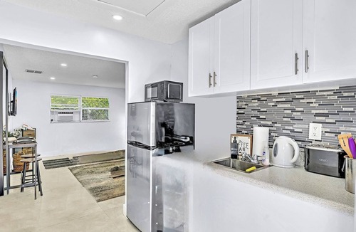 Little Ranches House | Hollywood Large Studio Close to Beach & Casino LB3