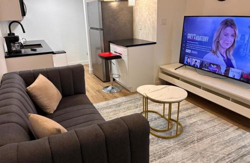 Southwest Edmonton House | Home away from Home