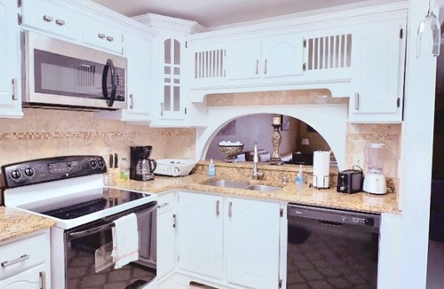 Lake Worth Condo | Home Away From Home #2
