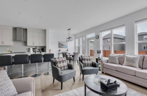 Southeast Calgary House | Home in Seton SE (AC/BBQ/Garage)