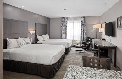 Stonebridge Hotel | Home Inn & Suites Saskatoon South