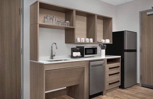 Weston Hotel | Home2 Suites By Hilton Weston Ft. Lauderdale