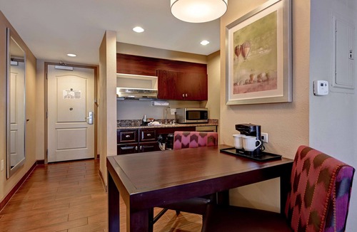Albuquerque Hotel | Homewood Suites by Hilton Albuquerque Airport