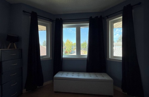 Southwest Calgary House | Homey 3 Bedroom, 3 Bathroom Family Home in SW Calgary!