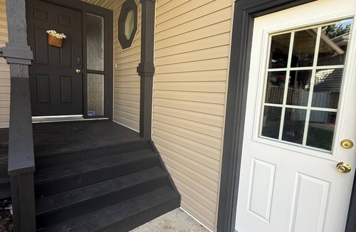 Southwest Calgary House | Homey 3 Bedroom, 3 Bathroom Family Home in SW Calgary!