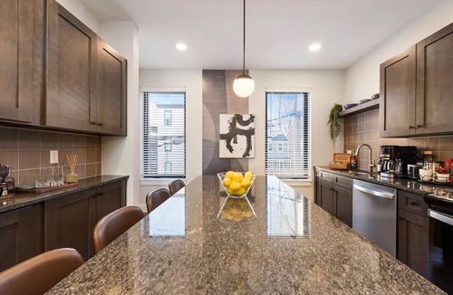 Central Northside House | ★ HostWise Stays ★ Tech Stay w/In-Home Cinema & Secure Parking Spot