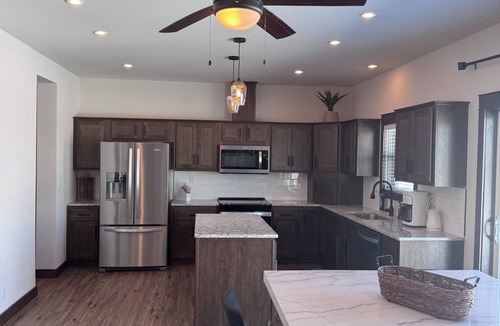 Pinedale House | HOT TUB - Family friendly spacious 4-bedroom house in charming Pinedale