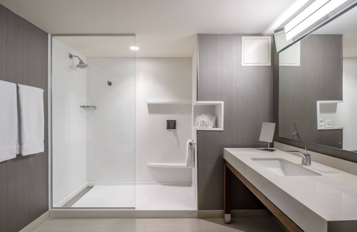 Cold Lake Hotel | Hotel Dene & Conference Centre