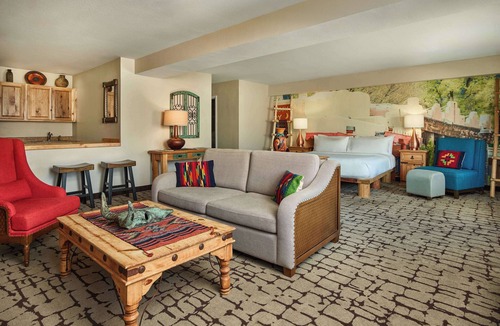 Taos Hotel | Hotel Don Fernando de Taos, Tapestry Collection by Hilton