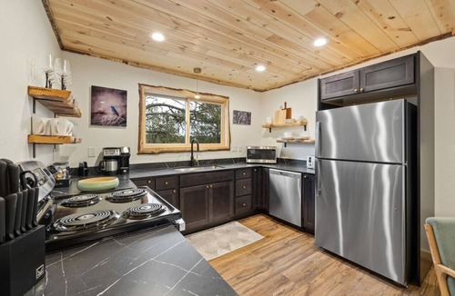Custer House | Hottub Haven: Sauna + Firepit + Enjoy Wildlife