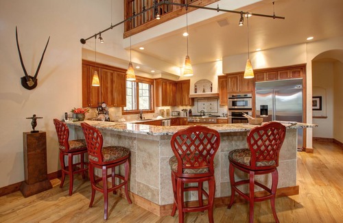 Steamboat Springs House | Huge 5 BD Dog Friendly, Hot Tub, New Back Deck!