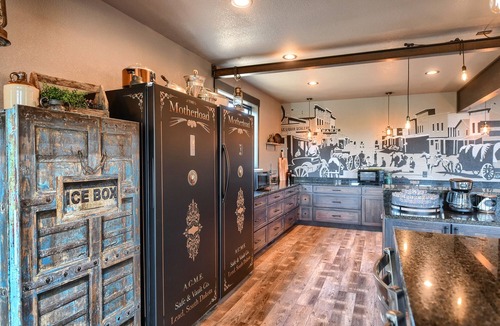 Deadwood Cabin | Incredible Views from Spacious Hillside Lodge Access to Clubhouse w/2 Pools