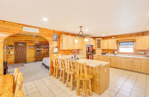 Hermosa House | Indoor Pool & Games: 'Box Canyon Lodge' in Hermosa