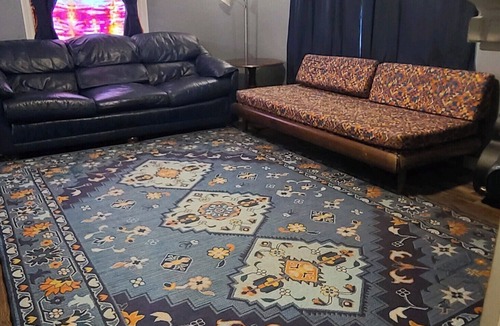 Mansfield House | Inkcarceration Blue Sapphire Cottage, Close to Venue