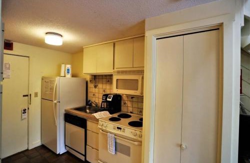 Waterville Valley House | Inns of Waterville Valley 403 Affordable Loft Unit at Inns of Waterville Valley