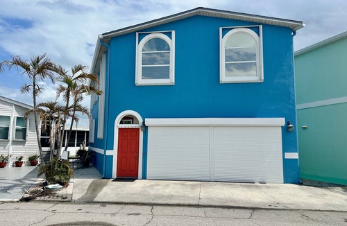 Nettles Island House | Interior Home 3 Bed 2 1/2 bath near marina