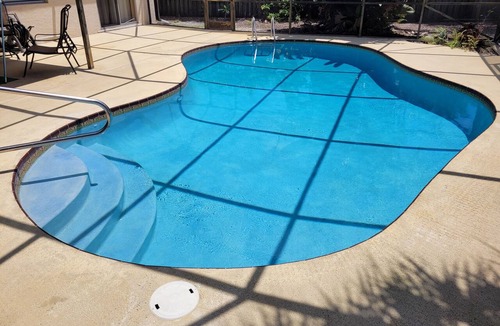 Indian Creek House | Intimate Tropical Retreat🌞🌴Remodeled Home⛳️🏊🏼‍♀️Private Pool/Yard🏡🚘2Garage
