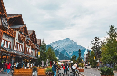 Banff Apartment | Inviting 2 Queen Room w/Balcony | Sauna & Hot Tub