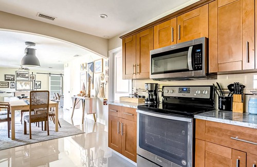 Boynton Beach House | Inviting home with patio, fast WiFi, full kitchen, central AC, & W/D