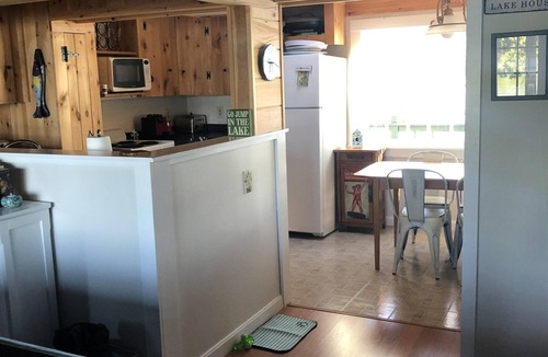 Jolly Island Cottage | Island family mini compound