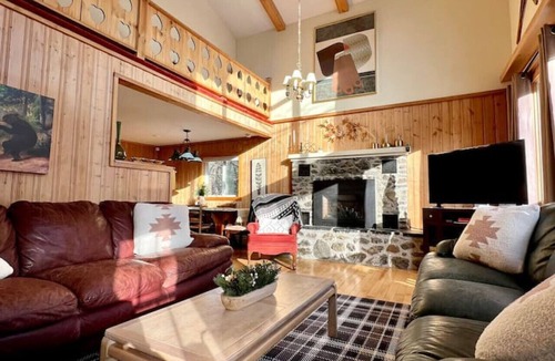 Montgomery Center Ski Chalet | Jay Peak VT 5BR Chalet