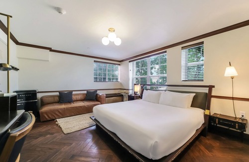 East Little Havana Hotel | Jefferson Hotel