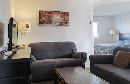 Entwistle Hotel | Journeyman Inn Motel