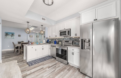 Bella Vista Condo | JupRent's Bella Paradise - Prime Location -Beach Ocean Golf Fishing - 2Bed/2Bath