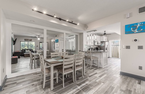 Bella Vista Condo | JupRent's Jupiter Paradise - Best Location! near Beach Ocean Golf - 2Bed/2Bath