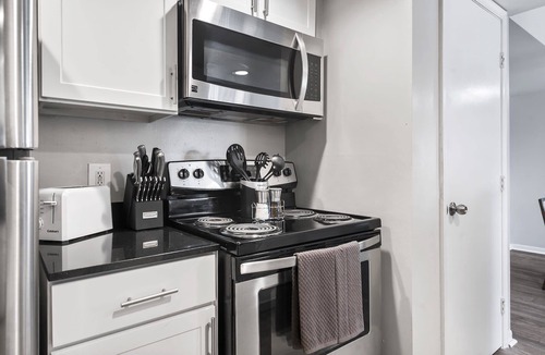 Delray Beach Apartment | Kasa | Comfy 2 BD + Self Check-In | Delray Beach