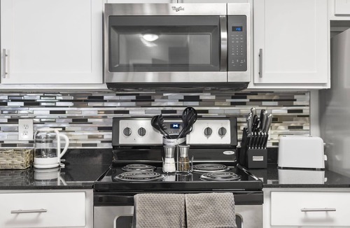Delray Beach Apartment | Kasa | Inviting 1 BD + Pool Access | Delray Beach