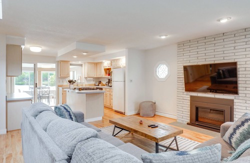 Barnstead House | Kayaks, Paddleboat! Lakefront Retreat in Barnstead