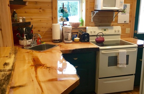 Pittsburg House | Kelly's Cottage ~ clean, cozy & cute cabin in Pittsburg, NH
