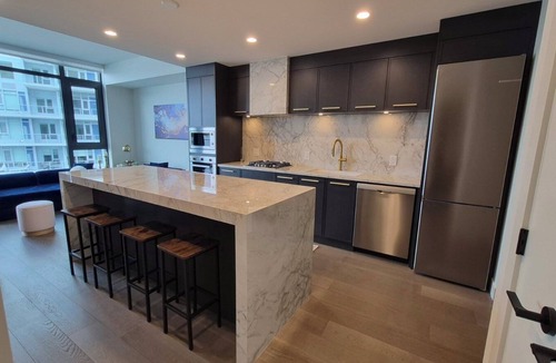 South Pandosy Apartment | Kelowna Aqua Waterfront Rental