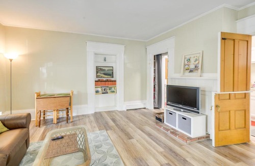 Kennebunk Apartment | Kennebunk Apartment w/Local Beach Access!