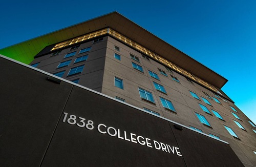 Saskatoon Apartment | King Studio Suite w/Free Breakfast Daily
