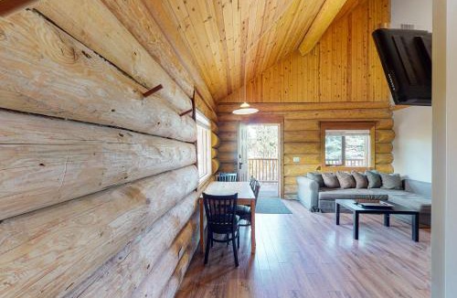 Lac Le Jeune House | Lac Le Jeune #6