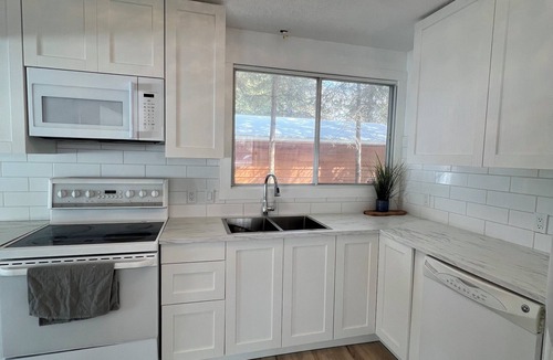 Central Alberta House | Lake Front Getaway- Incredible water views and Waterfront Hottub!