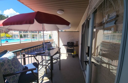 Sicamous Condo | Lake front with boatslip