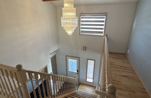 Markerville House | Lakefront Blue House License # STAR-04596