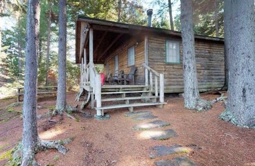 Greenville Junction House | Lakefront cabin with private dock & beach access