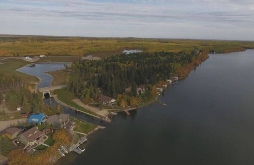 Loon Lake House | Lakefront Cabins for Rent, with private marina - Cabin 4