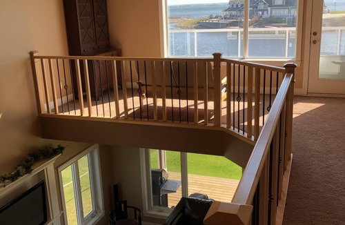 Westerose House | Lakefront Vacation home