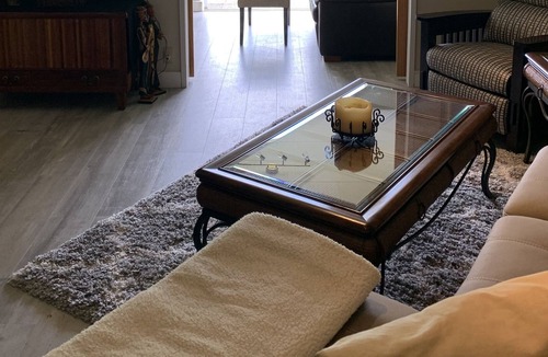 Central Okanagan House | Lakehouse Lower Suite