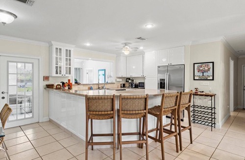 Sebastian Highlands House | Lakehouse with Sunsets, Private Pool and Jacuzzi, 1Mi to Indian River Lagoon