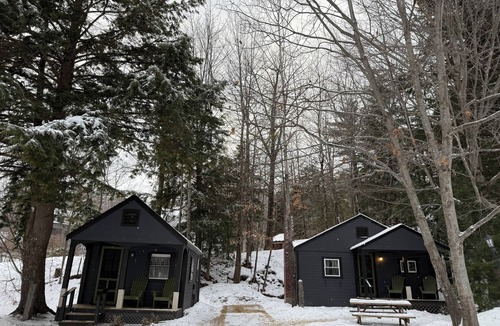 Holderness Cabin | Lakeside Cabin 1 with Kitchenette, Not Dog Friendly