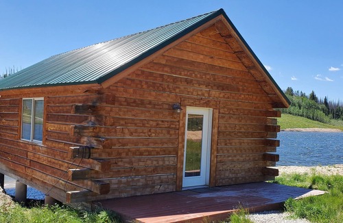 Daniel Cabin | Lakeside Cabin at Timberline Lodge